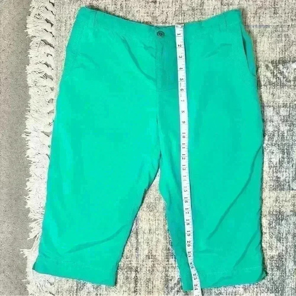 Patagonia Girls Green Bermuda Capri’s Size XXL 16/18 - Picture 8 of 13